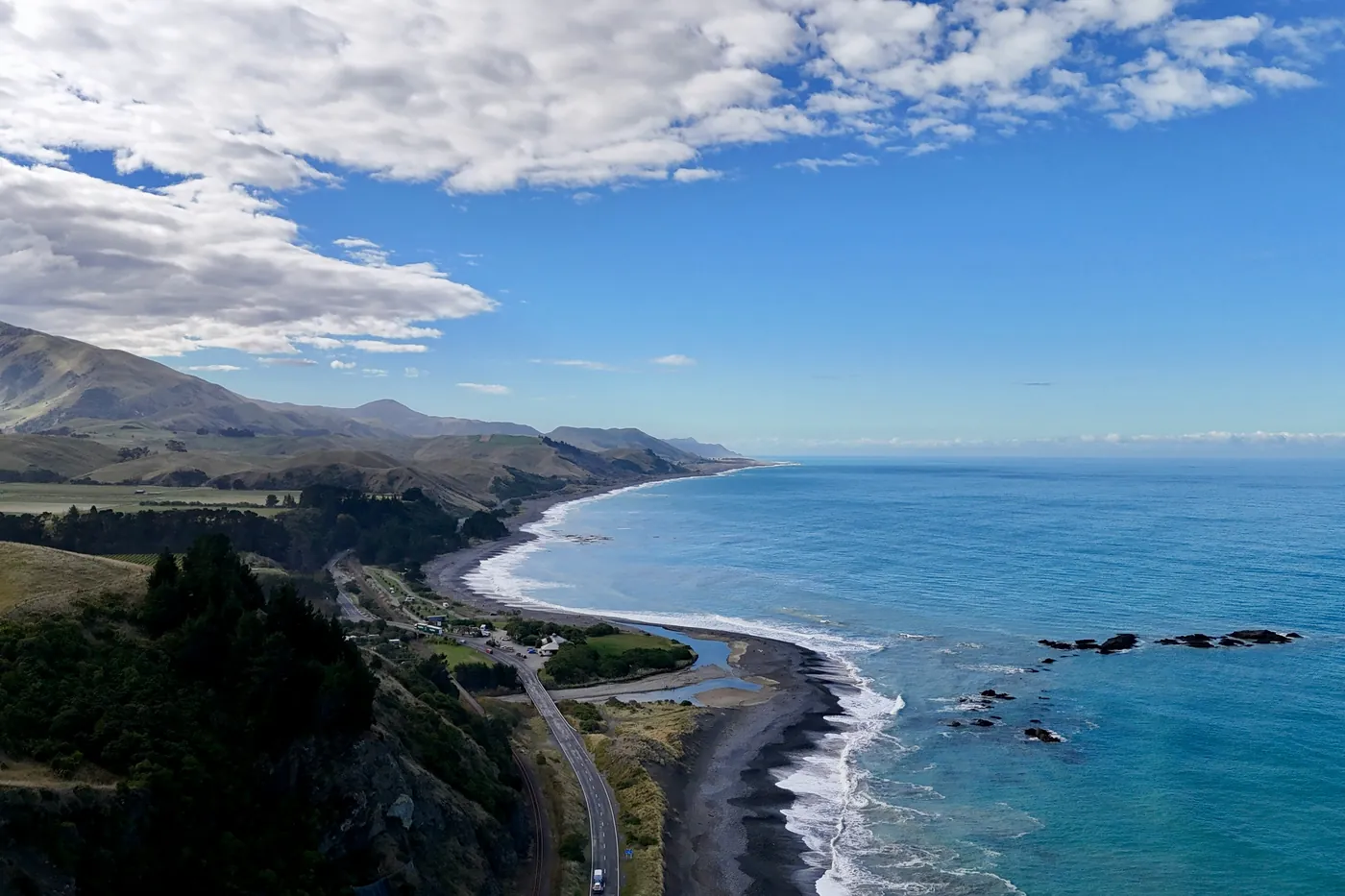 Die Küste von Kaikōura und die Seaward Kaikōura Range